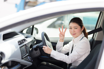 自動車・女性