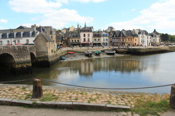 Auray