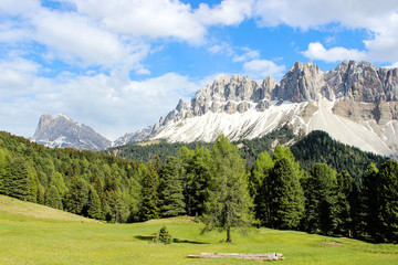 Fototapeta na wymiar Dolomiten, Südtirol, Alpen, Berge, Panorama