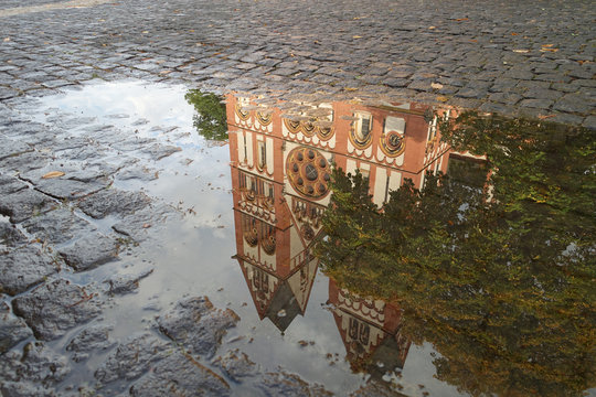Limburg dom water mirror