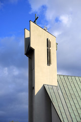 Współczesna wieża kościoła w Zawadzie. - obrazy, fototapety, plakaty