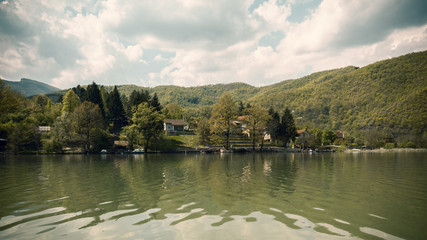Fototapeta na wymiar lake landscape