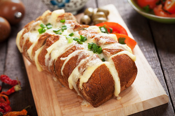 Wholegrain bread stuffed with cheese