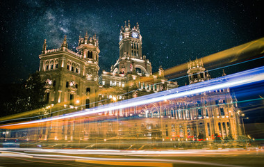 Obraz premium Plaza de Cibeles in Madrid at night