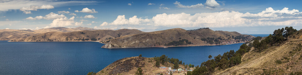Fototapeta na wymiar Panorama of Lake Titicaca