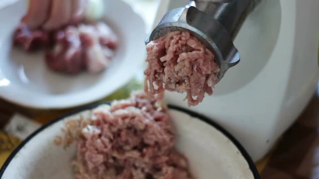 Cooking the meat forcemeat using the meat grinder