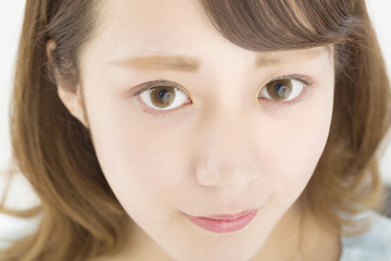 Obraz premium ビューティー 女性 見つめる瞳 アップ