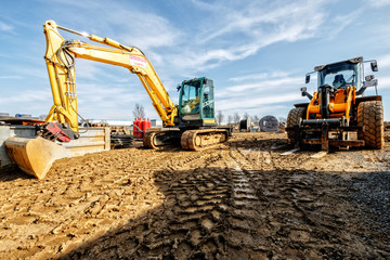 Obraz premium Baustelle mit baufahrzeuge
