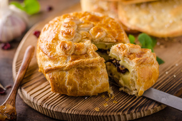 Puff pastry stuffed by camembert