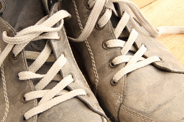 Schuhe mit Schnürsenkel