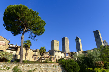 Fototapeta na wymiar San Gimignano is a small medieval hill town in Tuscany