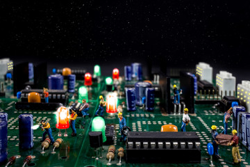 Obraz premium men working on electronic city