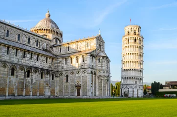 Crédence de cuisine en verre imprimé Tour de Pise Sunset view of Leaning Tower of Pisa and Cathedral, Tuscany, Italy