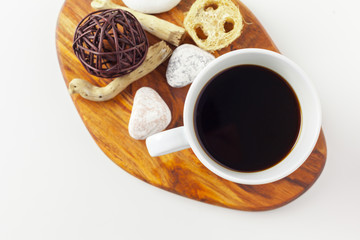Coffee cup with neutral pattern