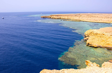 Fototapeta na wymiar Bay with blue water in Ras Muhammad National Park in Egypt