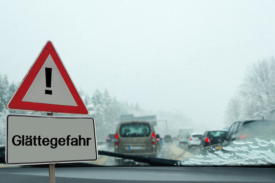 Achtung Gl&auml;ttegefahr