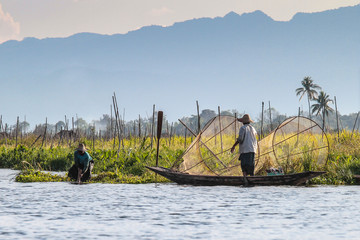 Myanmar - Burma - Fischer auf dem Inle See