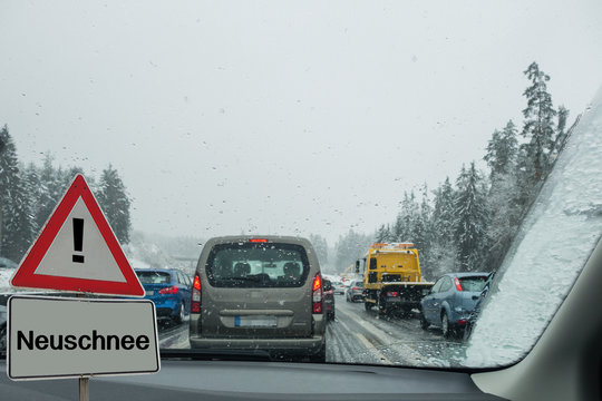 Symbolfoto Neuschnee