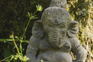 Fototapeta na wymiar ganesh stone statue
