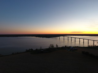 Obraz premium Sunset Over Bridge