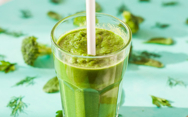Smoothies broccoli, spinach, vegetable diet, detoxification concept