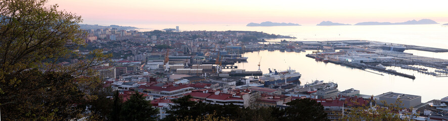 panorámica de la ciudad de Vigo en Galicia-Spain