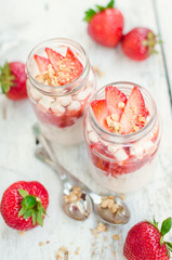 Yoghurt with strawberries