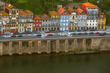 Obraz premium Promenade of Douro river from side Porto downtown, Portugal.