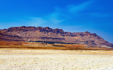 Fototapeta na wymiar Judean mountains in the desert