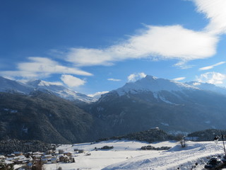 Auvergne-Rh&ocirc;ne-Alpes - Savoie - Aussois - Le village et ses montagnes