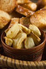Roasted garlic bread