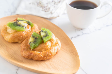 kiwi pie on plate