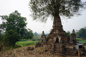 Fototapeta na wymiar Ancient stupa