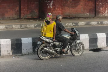Foto op Plexiglas new delhi india traffic people © rudolfgeiger