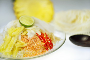 Mix nooodle and salad in thai style