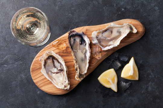 Oysters and wine