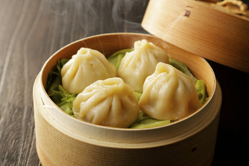 小籠包　Soup dumpling