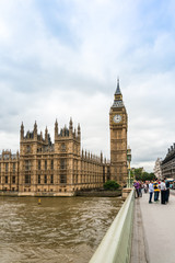 Obraz premium LONDON, UNITED KINGDOM - June 21, 2016. Street view of Traditional Big Ben in London, United Kingdom