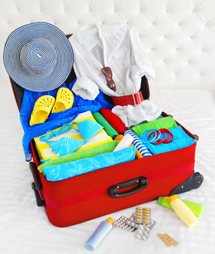Suitcase, Open Packed Holiday Travel Bag, Luggage Full of Clothes Baggage for Summer Vacation