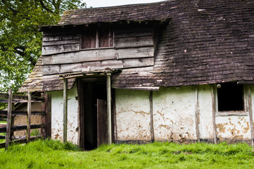 Fototapeta na wymiar Abandoned historical house in the countryside