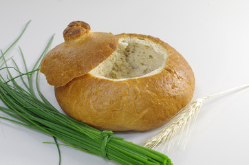 empty bread bowl with a lid