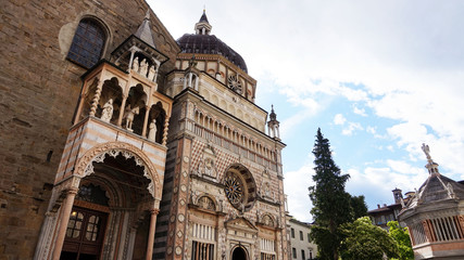 Fototapeta premium Cappella Colleoni chapel, Piazza Duomo, Bergamo, Italy