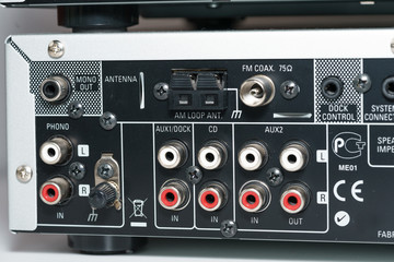 Input interface on a hifi stereo equipment
