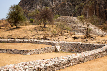 Ruinas de las Pirámides de Chalcatzingo