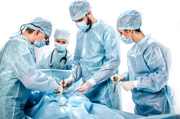 A team of doctors in the operating room during the operation.
