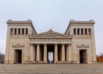 Obraz premium Munich. Arch on the Royal Square.