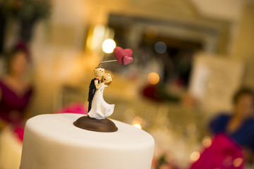 Wedding cake with figurines