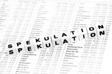 Obraz premium Spekulation Buchstaben auf Börsenzeitung
