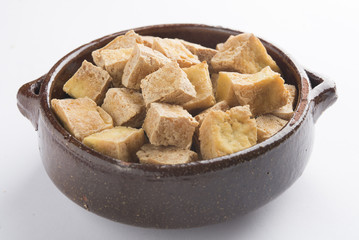 Salad of tofu and quinoa