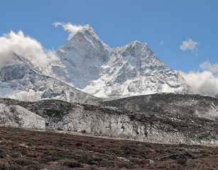 Ama Dablam heak (6814 m). View from Chhukhung valley - Everest region, Nepal, Himalayas